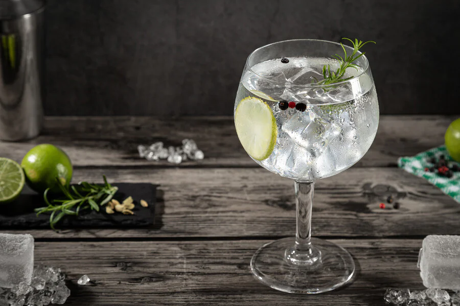 Comment est composé le gin ?